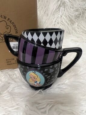 NIB Disney Alice In Wonderland Stacked Teacup 3D Mug by Silver Buffalo